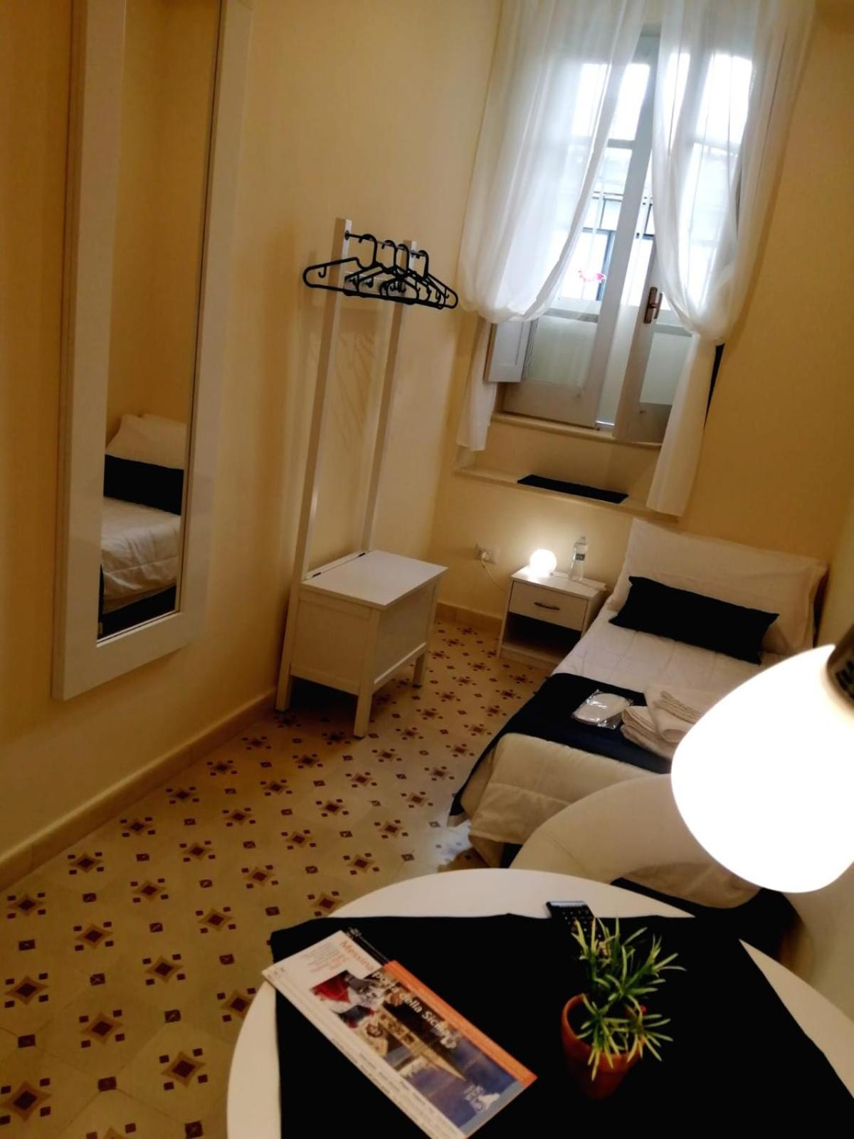 Suleima B&B Messina Centro Phòng bức ảnh